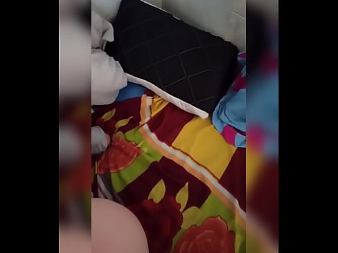❤️ השותפה שלי נשארת לבד בבית כי בעלה יוצא לחופשה ואני מנצלת את ההזדמנות לזיין אותה ולמלא לה את התחת בחלב ☑ פורנו ב-iw.teencumpot.ru ❤